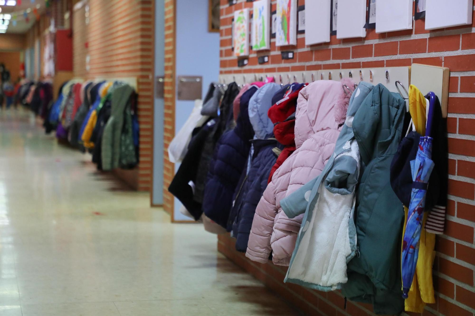 Sanidad vacuna desde hoy a los niños de 5 a 8 años en los colegios de la C. Valenciana