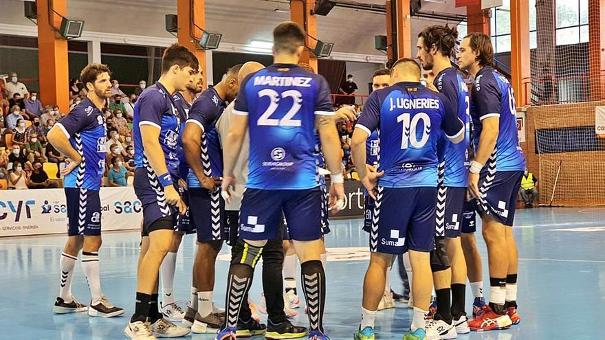 El BM Benidorm supera el brote de covid y jugará el sábado ante el Valladolid