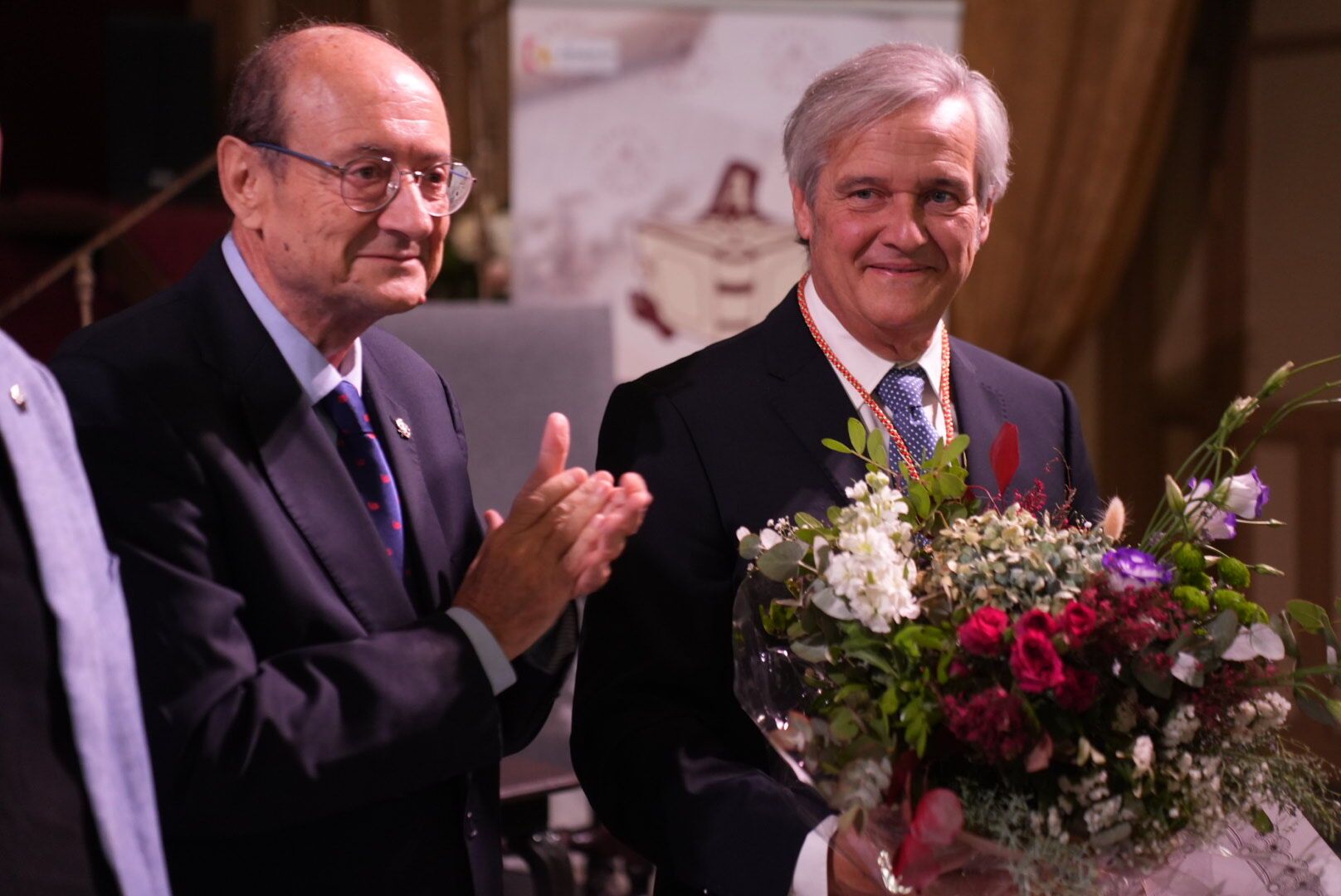 Enrique Castillo, Medalla de Oro del Ateneo