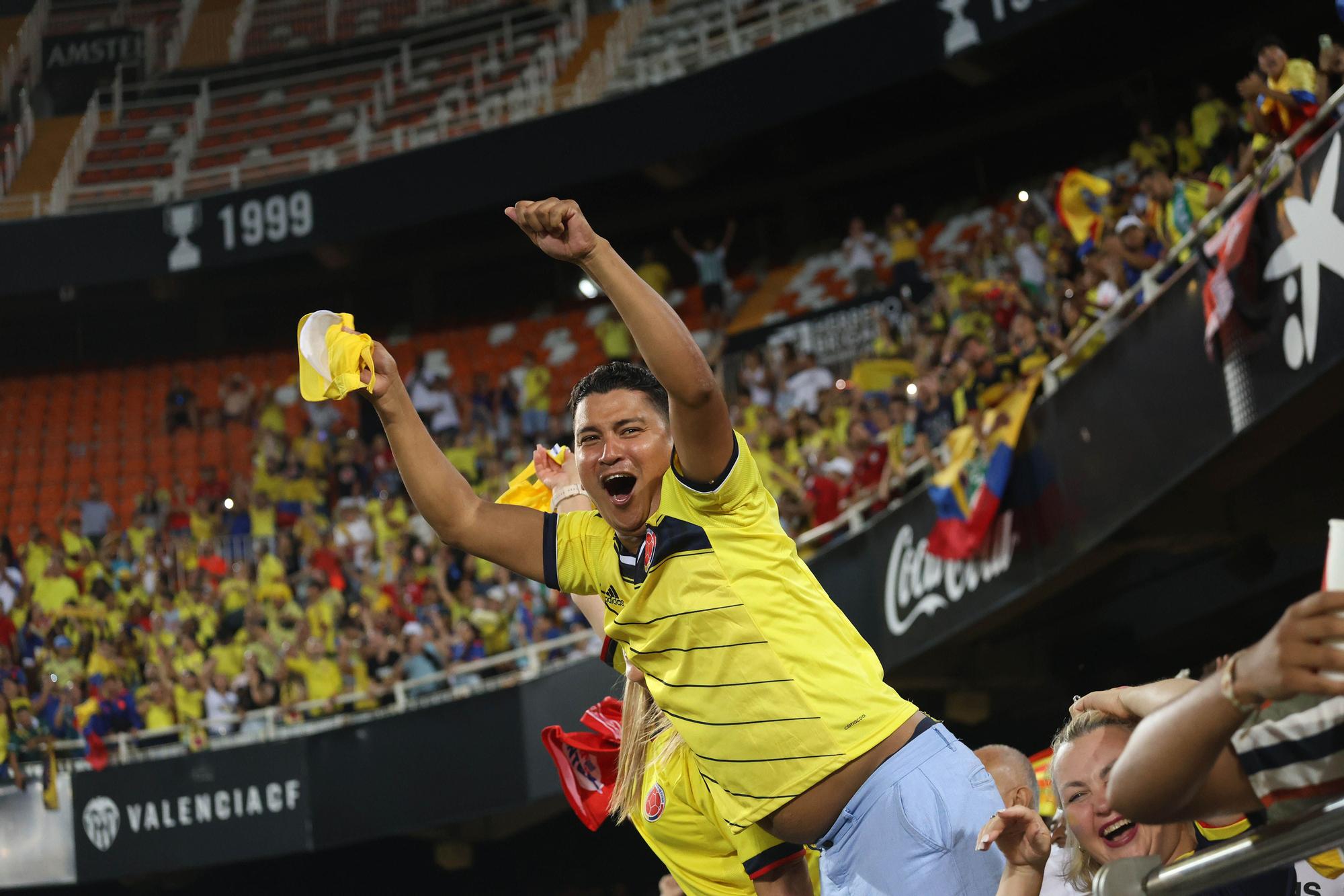 Colombia tiñó de amarillo las gradas de Mestalla