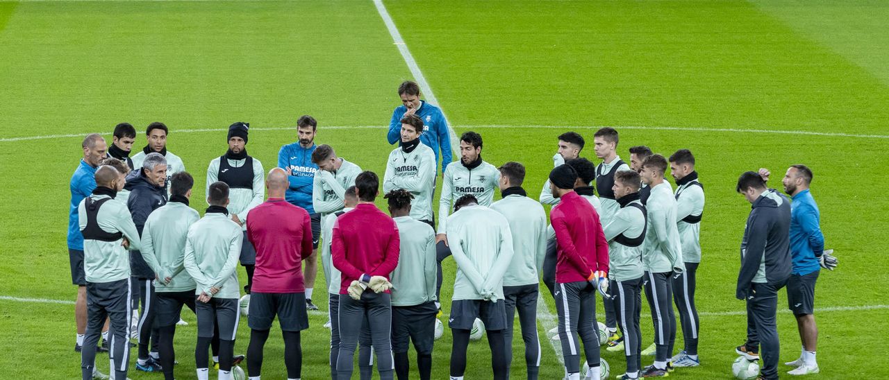 Entrenamiento de Quique Setién con el Villarreal la semana pasada, previo al Lech Poznan-Villarreal (Conference League).