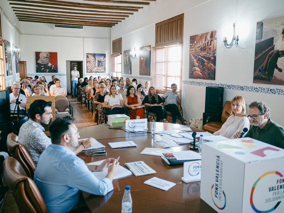 Asamblea del Fons Valencià per la Solidaritat celebrada en Otos.
