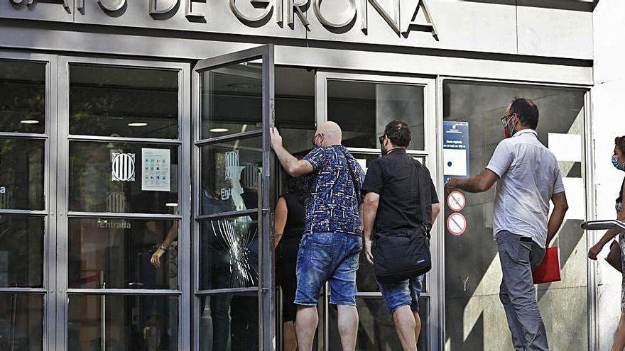 Façana dels Jutjats de Girona situats a l&#039;avinguda Ramon Folch, en una fotografia d&#039;arxiu