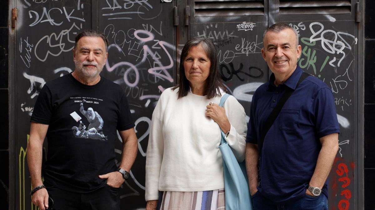 Por la izquierda. Reynaldo Sietecase, Claudia Piñeiro y Lorenzo Silva