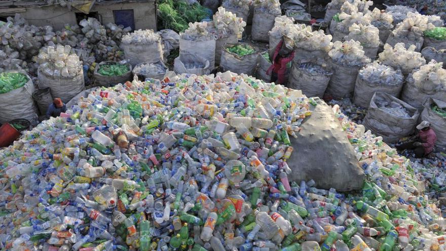 Els residus plàstics es triplicaran el 2060, segons adverteix l’OCDE en un informe