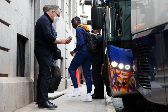 La caótica llegada del Barça al hotel de concentración