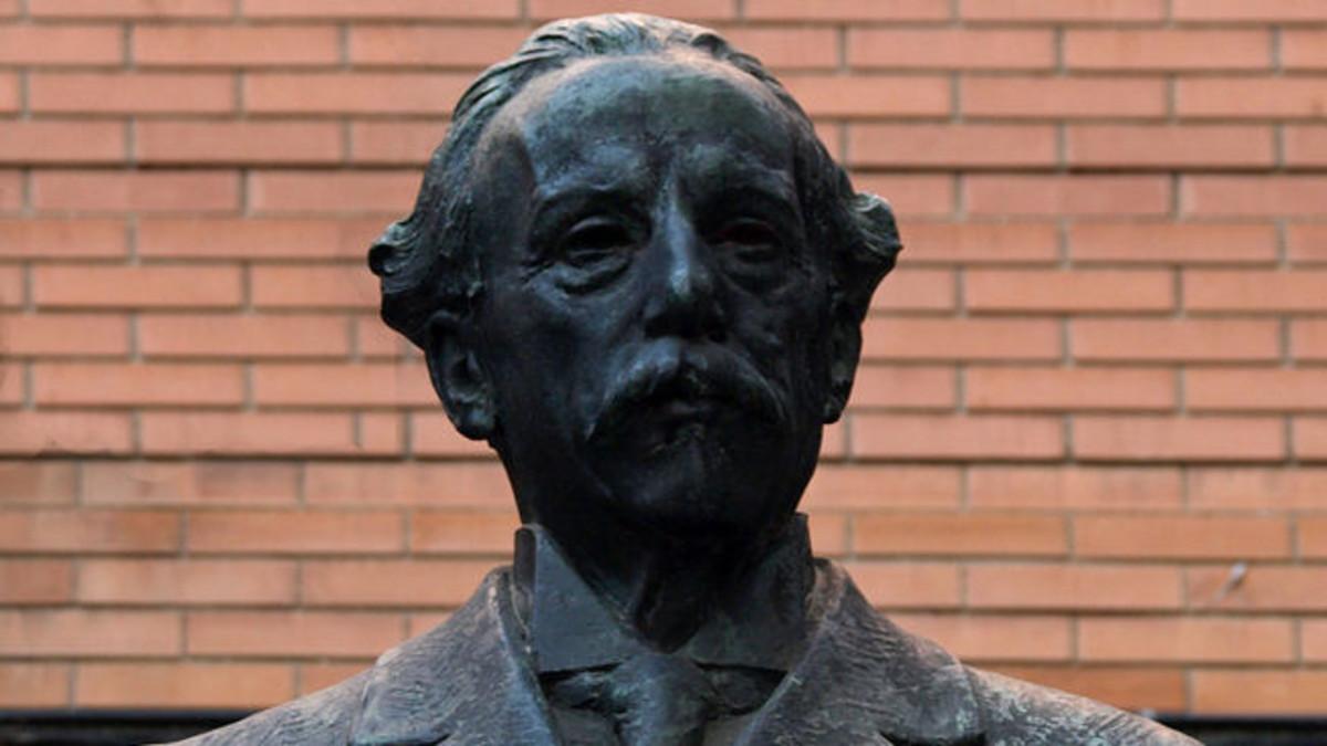Busto de Narcís Oller, que ha sido robado del barrio de Gràcia, en Barcelona