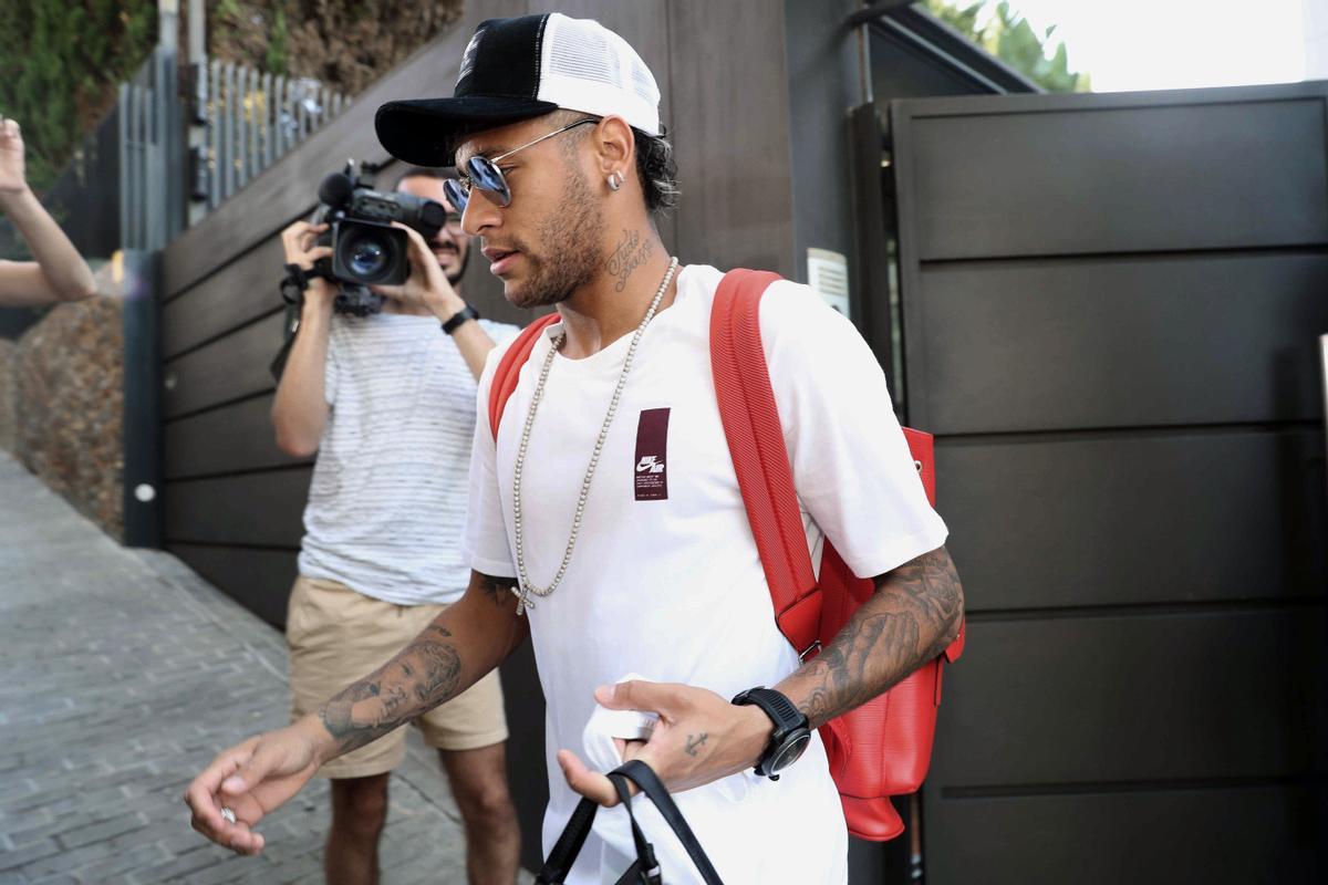 Registre al fisc francès pel fitxatge de Neymar pel París SG