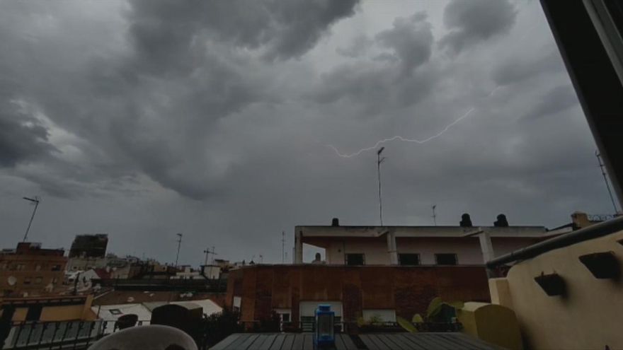 Evolución de la tormenta de esta mañana en València