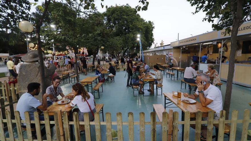Consumur considera ilegal el cobro de un 10% adicional del servicio de mesa en los Huertos del Malecón