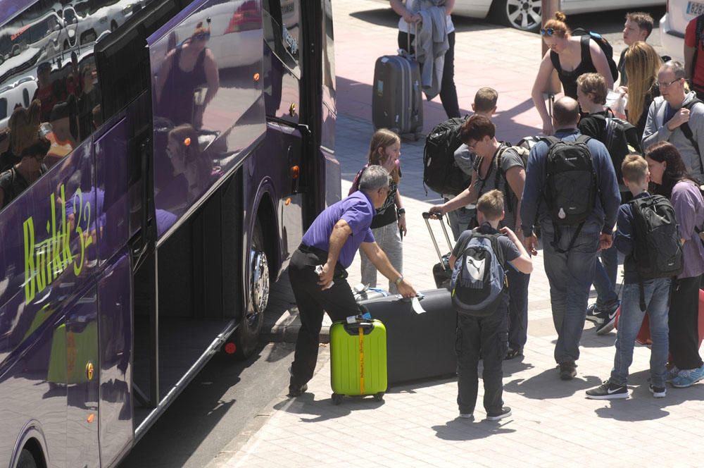 Llegada viajeros al aeropuerto de Gran Canaria