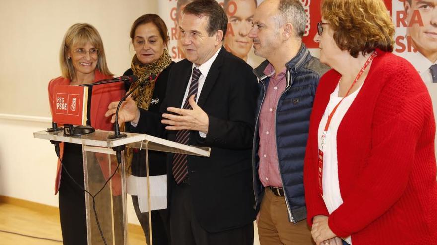 Resultados elecciones generales en Galicia | Abel Caballero celebra el triunfo del PSOE en Vigo