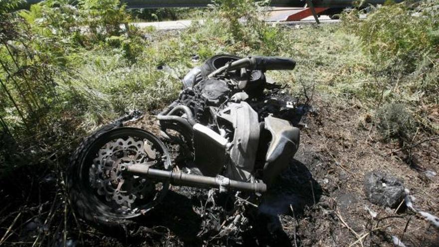 Trasladan a Vigo a un herido grave en un accidente de moto en A Cañiza