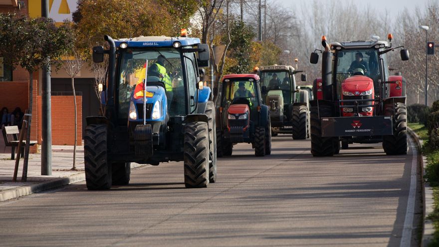 Agricultores y ganaderos se movilizan para la tractorada de este lunes en Zamora