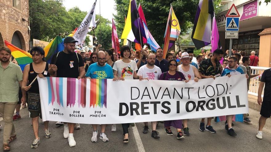 El municipio valenciano de Nàquera marcha en defensa del Orgullo tras el veto a la bandera Lgtbi+
