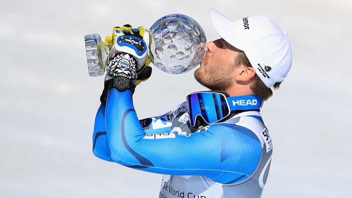 Kjetil Jansrud besa su Globo de Cristal