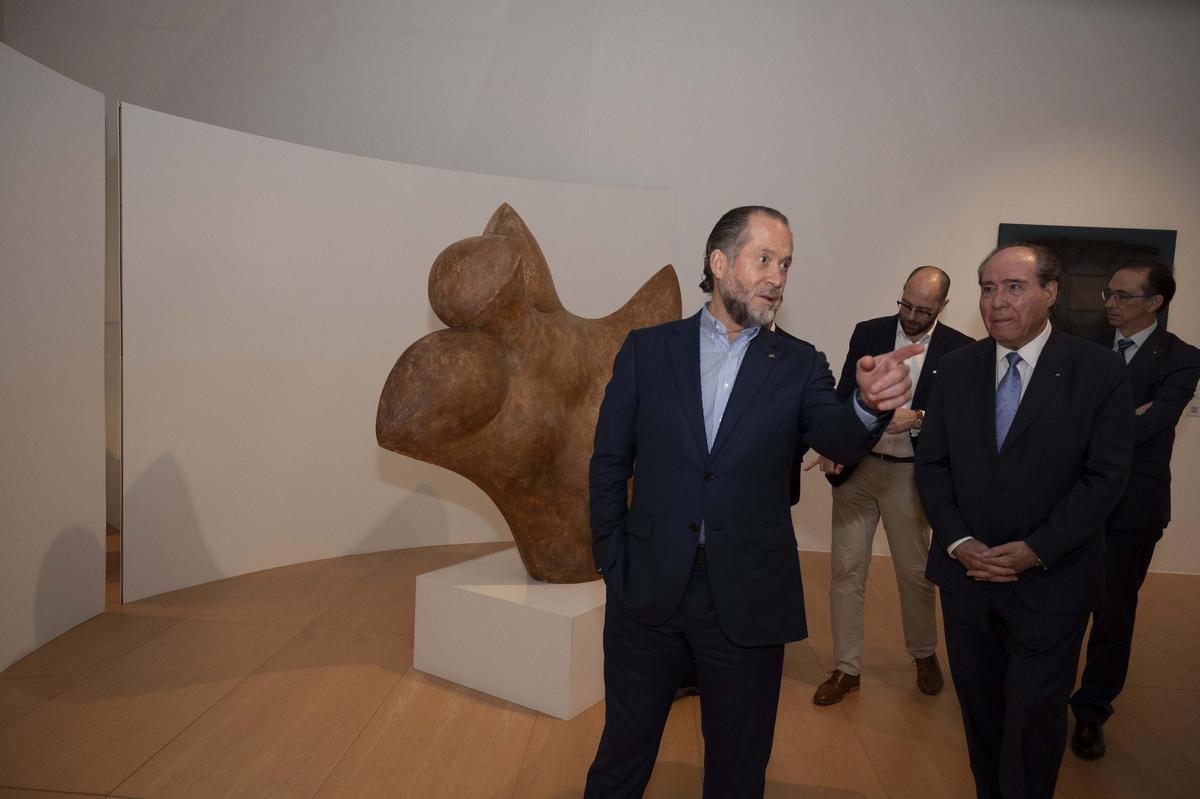 'Espacio y Tiempo': un paseo en A Coruña por las esculturas de la Colección Abanca