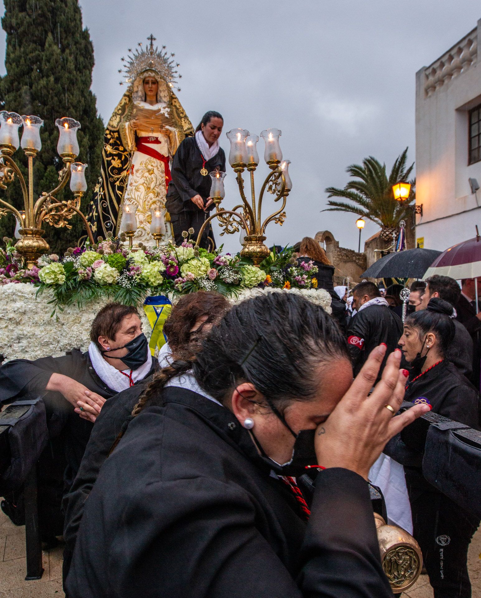 La lluvia no puede con Santa Cruz