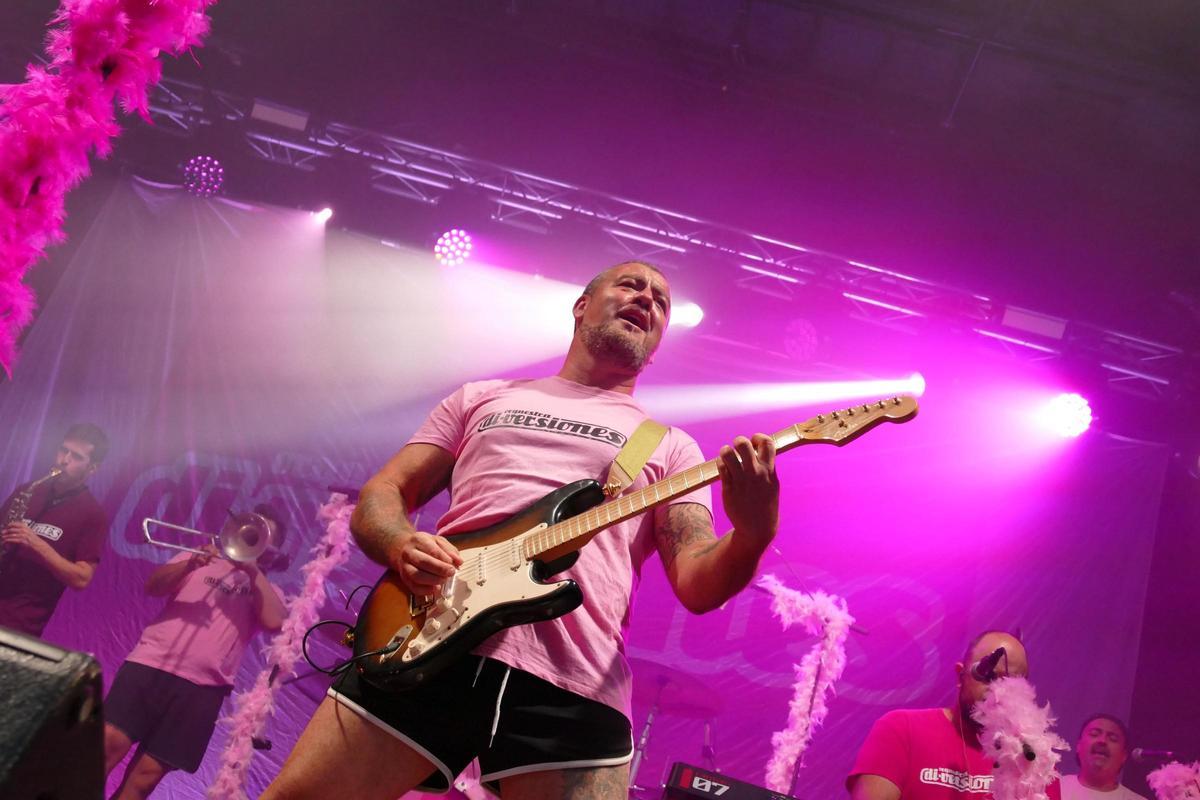 EN IMATGES | L’Orquestra Di-Versiones i Els Catarres captiven milers de persones a la tercera Bertranada Fest