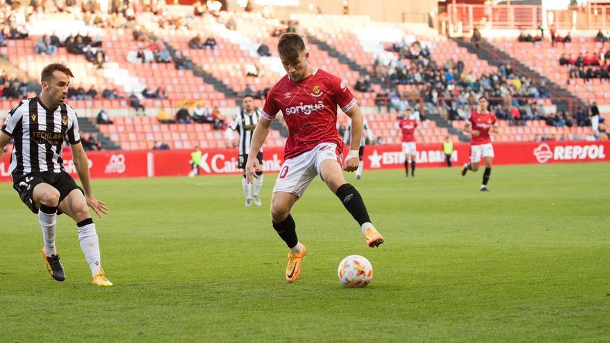 La crónica | El Castellón no resiste el acoso del Nàstic pero mantiene el liderato (2-1)