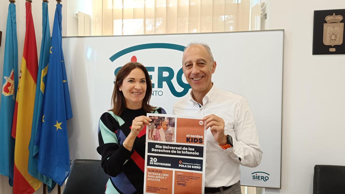 Los concejales del Ayuntamiento de Siero, María José Fernández y Jesús Abad.