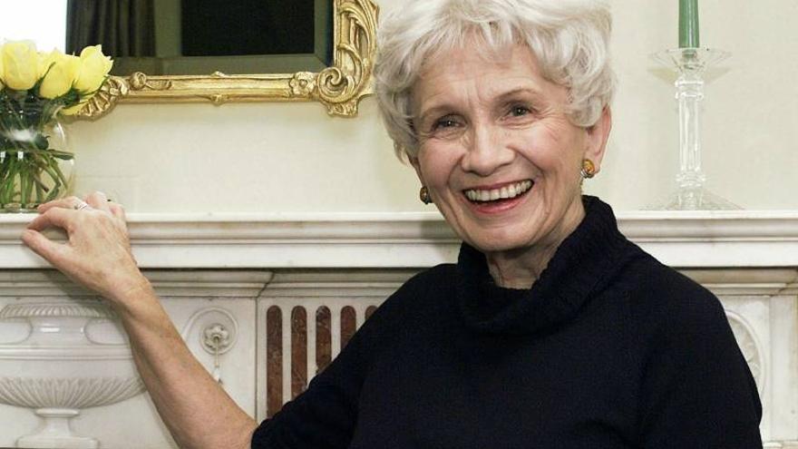 La escritora candiense Alice Munro gana el Nobel de Literatura