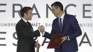 Emmanuel Macron y Pedro Sánchez.