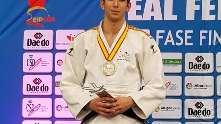 El judoca ciego Sergio Ibáñez cae en su debut en Odivelas