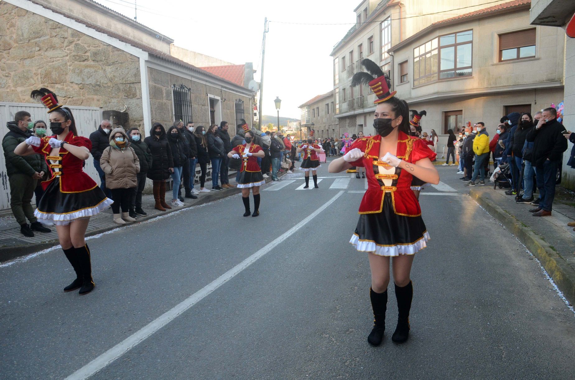 Desfile del Momo en Vilanova para despedir el Entroido 2022.