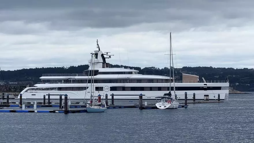 El Lady S, atracado en A Coruña