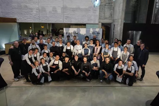 Les fotos del Sopar Singular, un àpat preparat per tots els restaurants gironins amb estrella Michelin