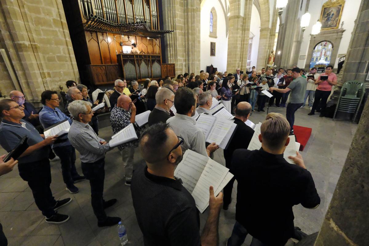 Ensayo del Coro que cantará a León XIV en la Catedral de Santa Ana Ensayo del Coro que cantará a León XIV en la Catedral de Santa Ana
