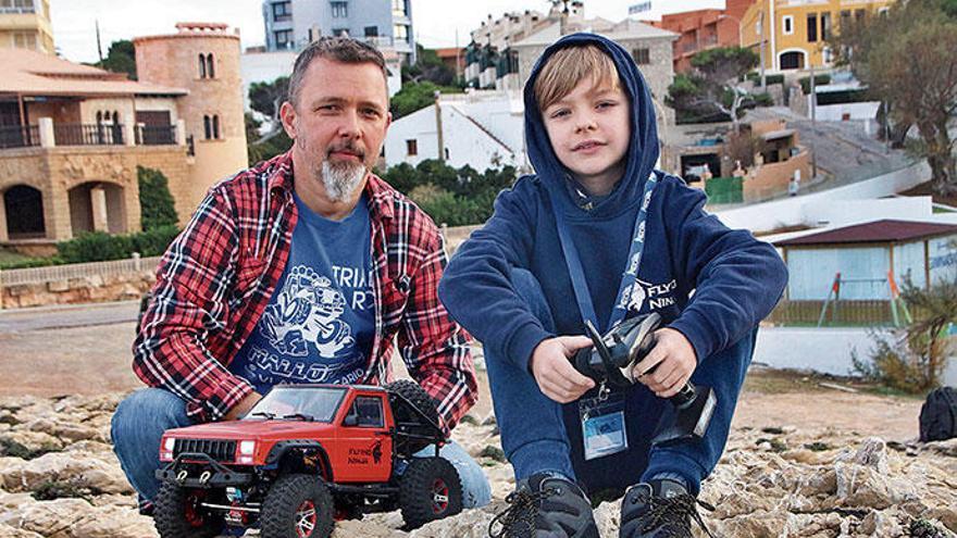 Mit dem Auto die Berghänge von Mallorca hinaufdüsen