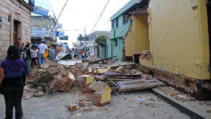 Ascienden a 50 los muertos por el terremoto en Guatemala