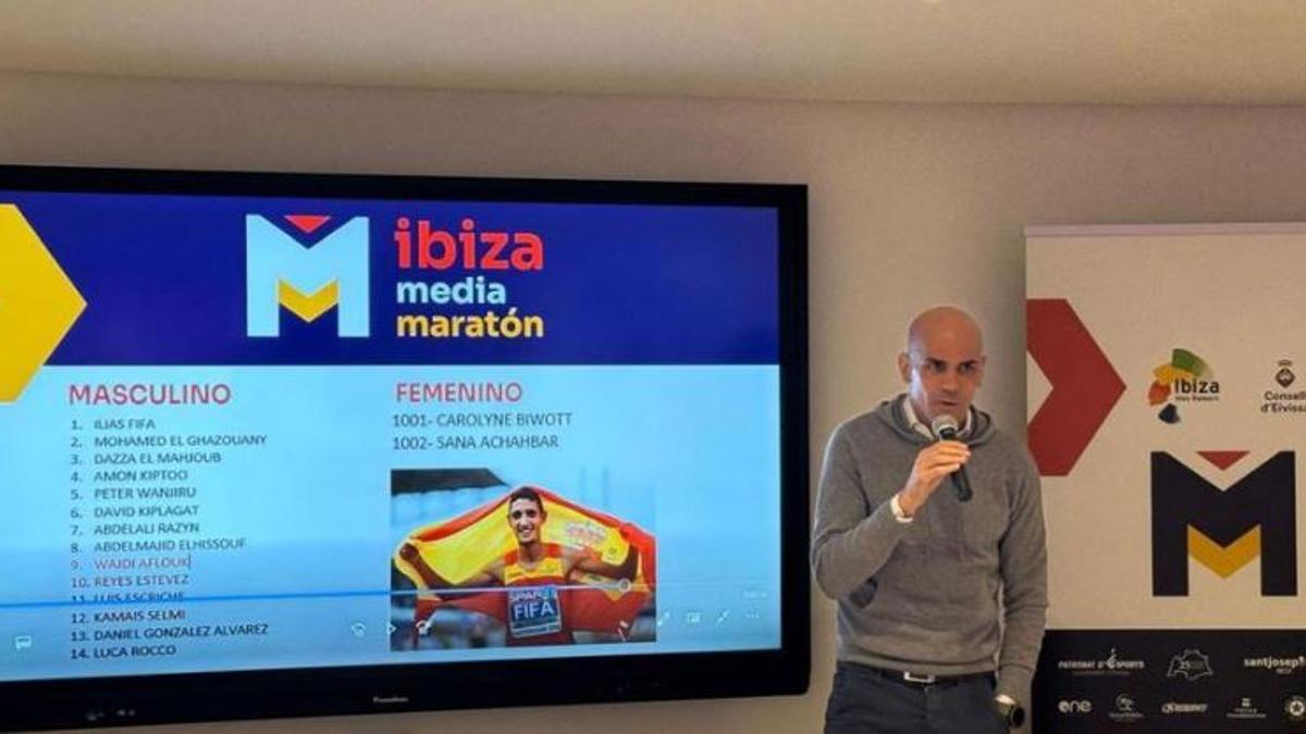 Reyes Estévez en la presentación de la Ibiza Media Maratón.