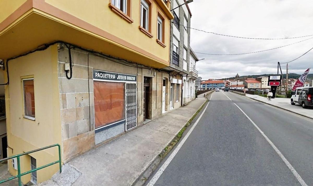 Zona junto al puente de Noia donde se produjo la caída. |   // L.O.