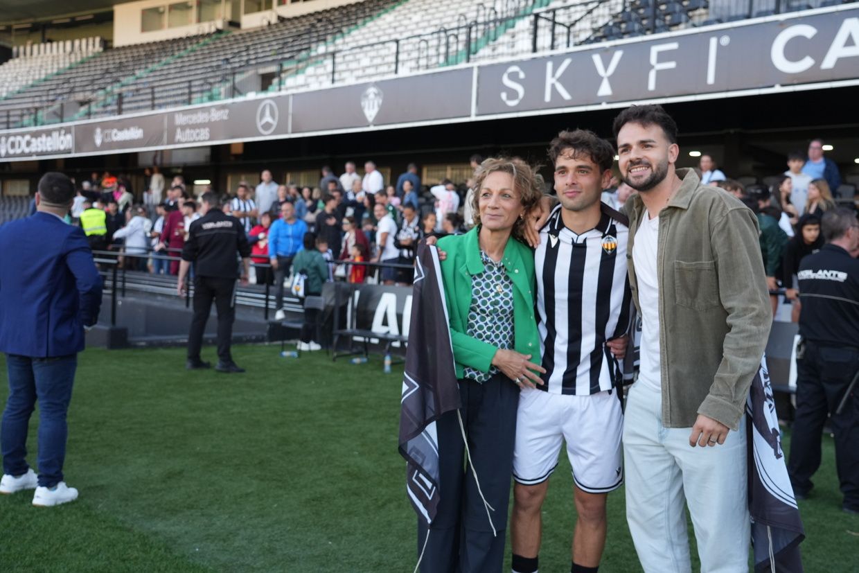 ¡Las mejores imágenes de la celebración del ascenso a Segunda Federación del Castellón B!