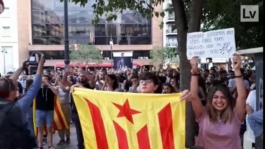 Tensión entre independentistas y grupos de ultraderecha en el centro de València