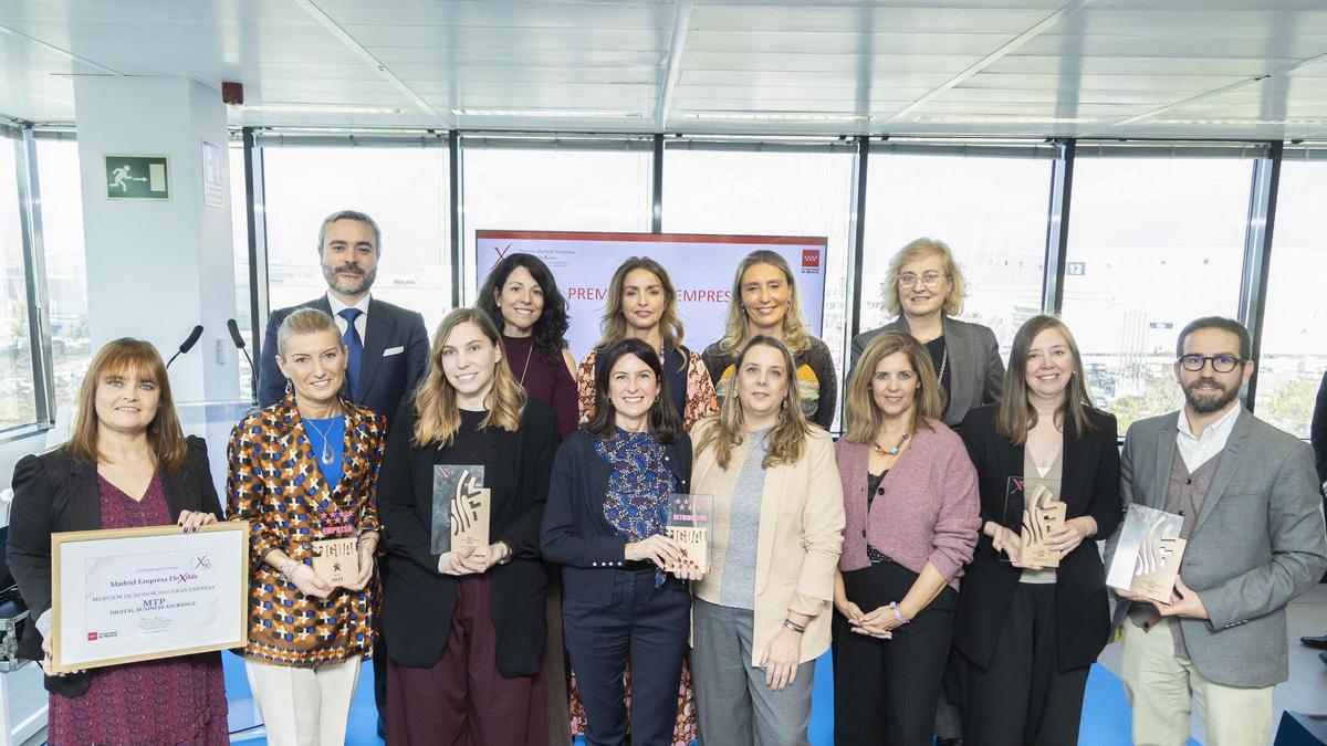 La fotografía de todos los galardonados en la entrega de premios