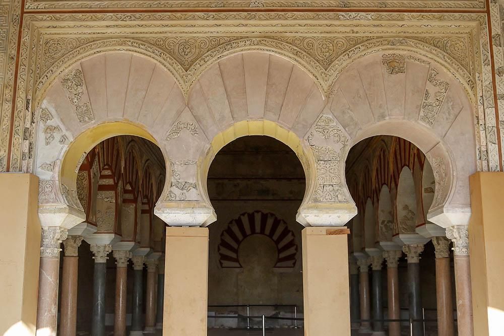 La consejera de Cultura, en las obras del Salón Rico de Medina Azahara