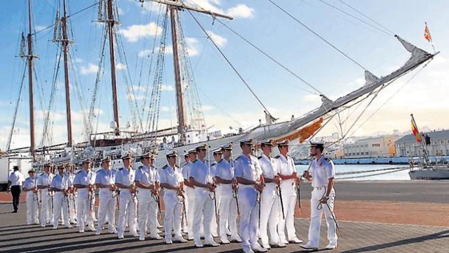 El buque escuela Juan Sebastián Elcano.