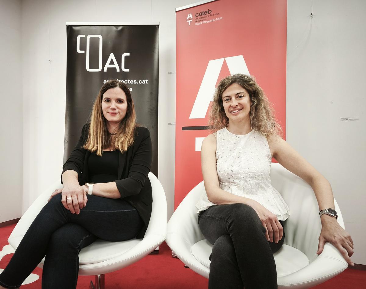 Claudina Relat i Conxita Pladellorens, a la seu del CATEB