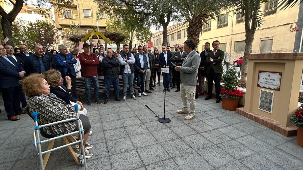 Un momento del homenaje a Pedro Miralles en Elche