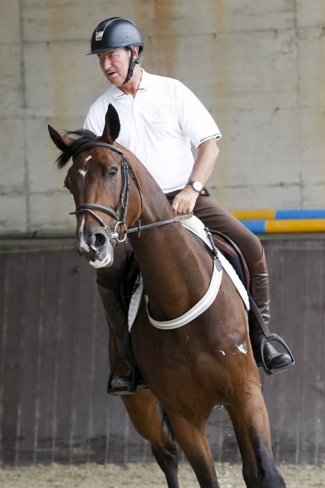 Cuadra equina Busto (Gozón)