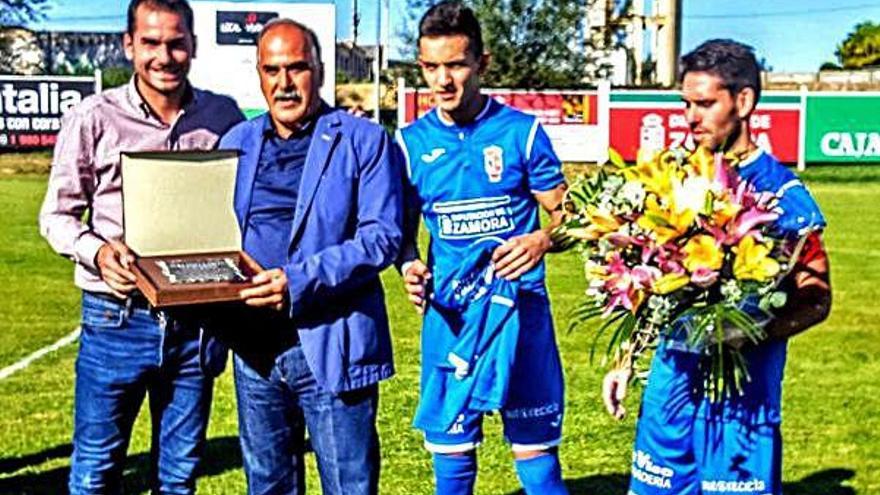 El CD Villaralbo rinde homenaje a Alba