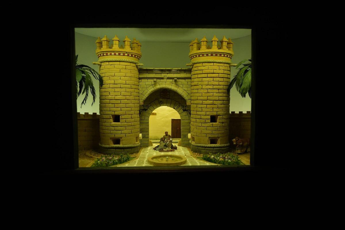 Uno de los dioramas que se expone en el Museo de la Ciudad, con puerta de Palmas como pesebre.
