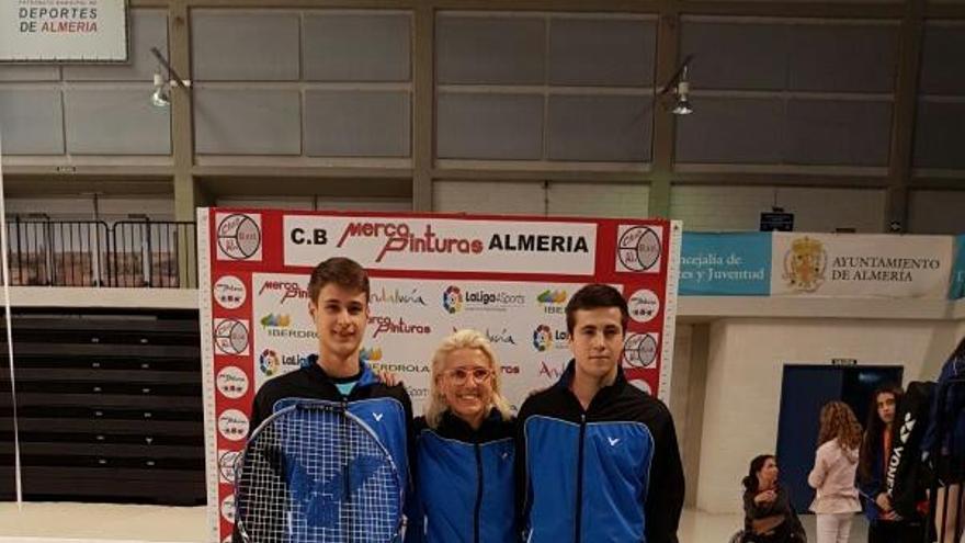 Buen estreno del Club Bádminton Alicante en los primeros campeonatos de España de la temporada