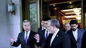 La Xina demana a l'Iran que reobri l'estret d'Ormuz i l'anima a continuar negociant un alto el foc complet