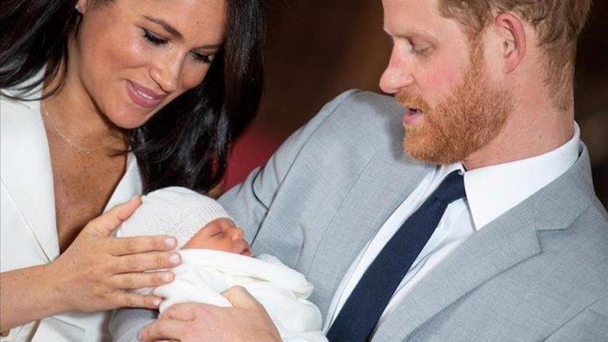 El príncipe Enrique y Meghan dejan de pertenecer a la familia real