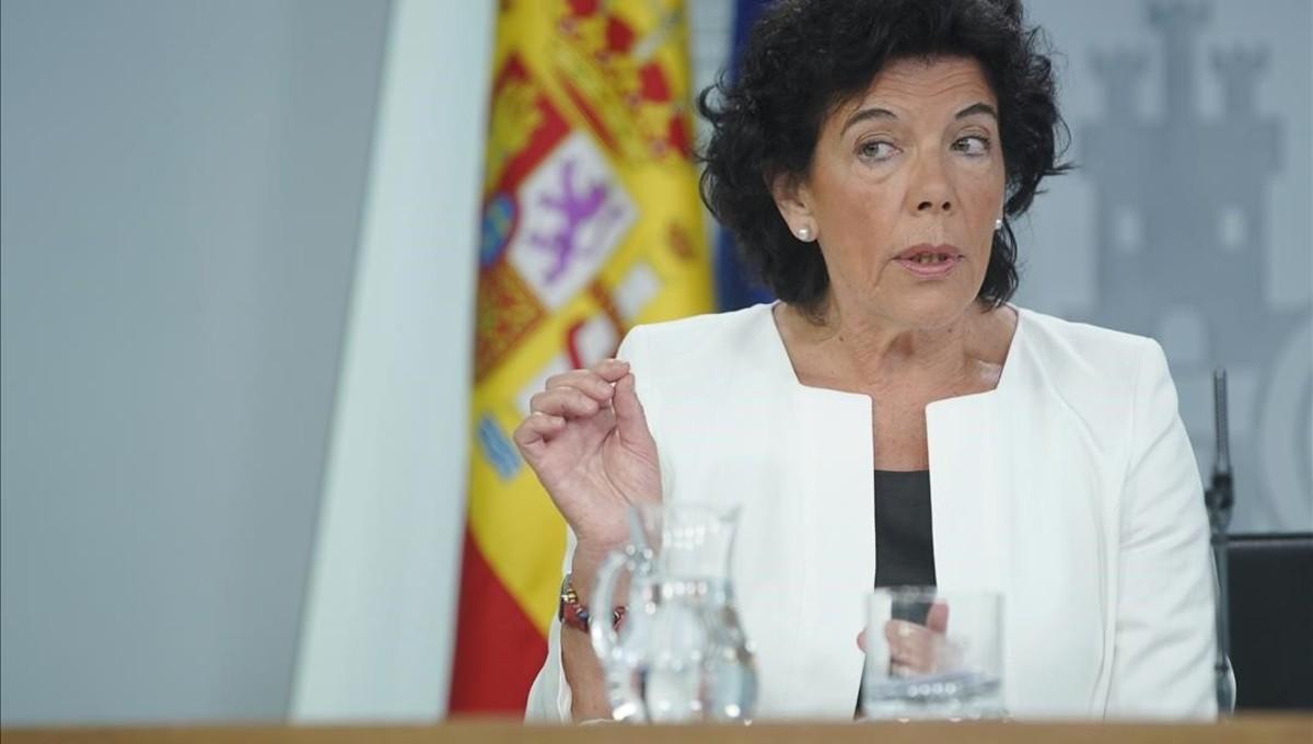 Isabel Celáa en la rueda de prensa posterior al Consejo de Ministros